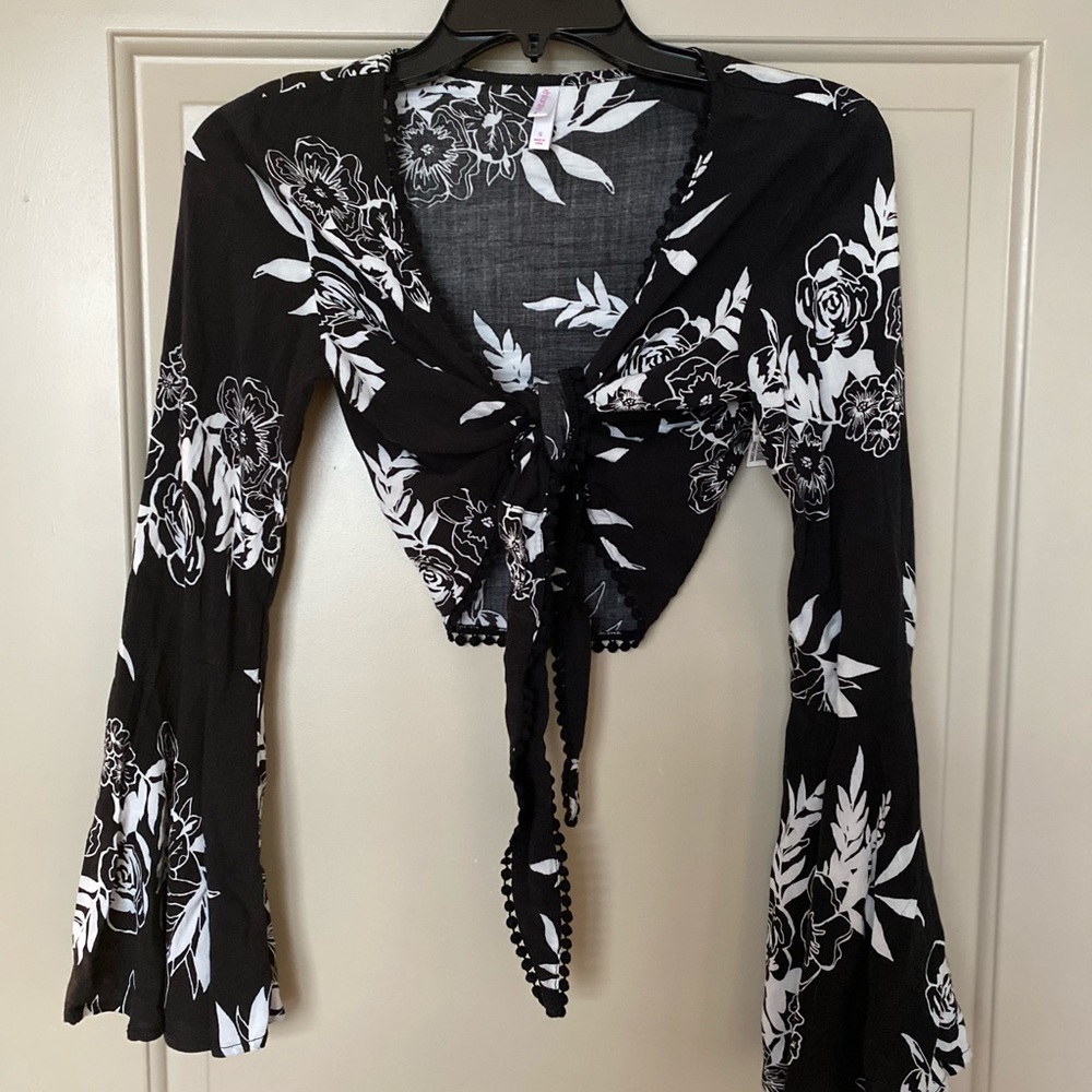 Front-tie crop top